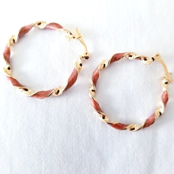 14K Gold Plated Twisted Brow Hoops. New - Picture 2 of 6